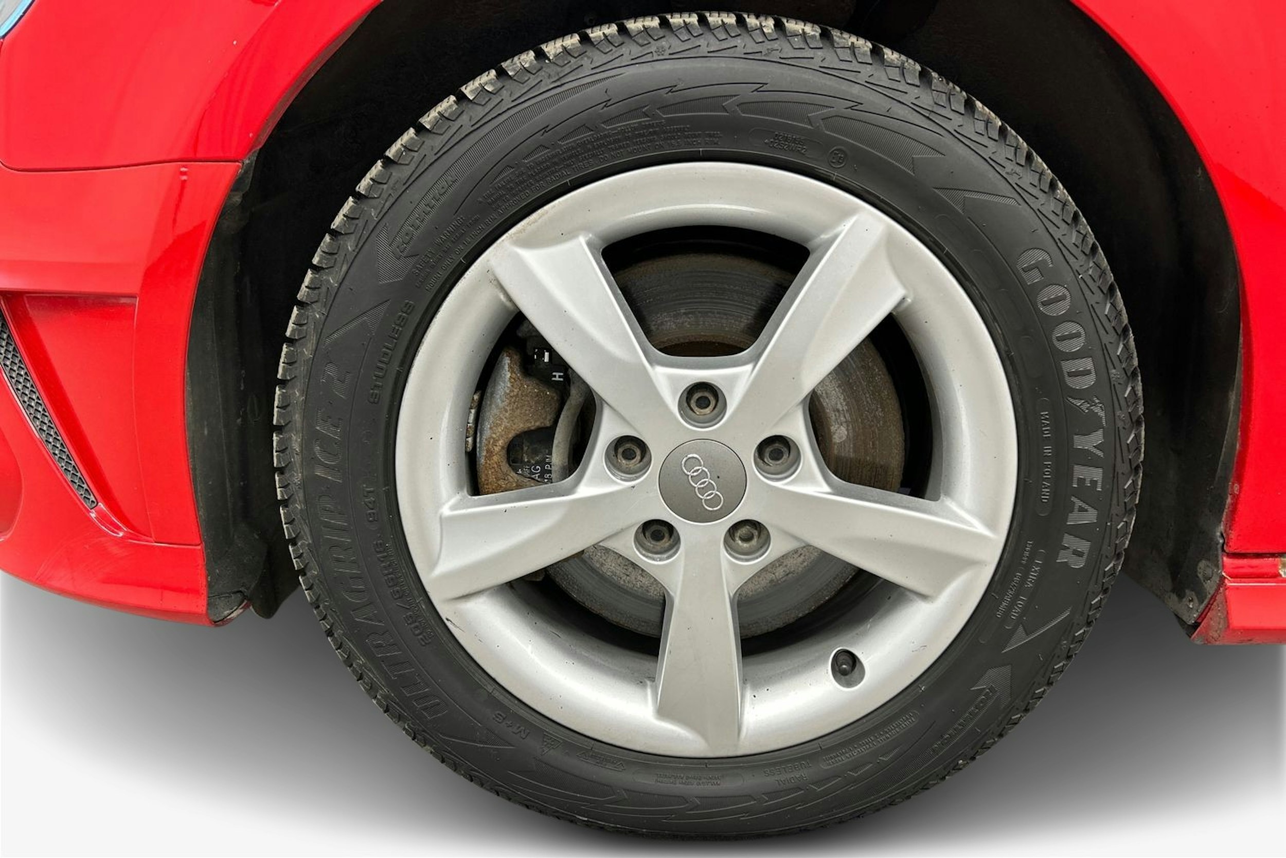 punainen Audi A3 2015 kuva 11.