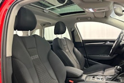 punainen Audi A3 2015 kuva 15.