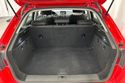 punainen Audi A3 2015 kuva 16.
