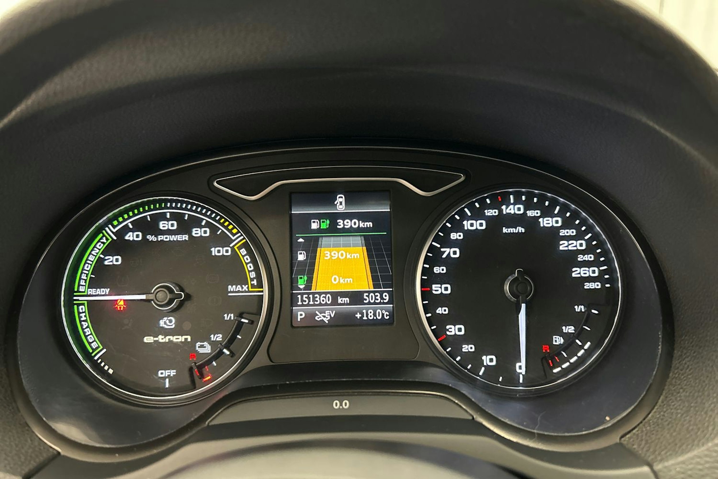 punainen Audi A3 2015 kuva 19.