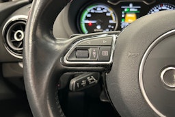 punainen Audi A3 2015 kuva 20.