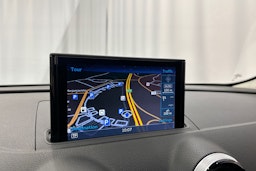 punainen Audi A3 2015 kuva 23.