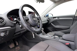 met. sininen Audi A3 2015 kuva 3.