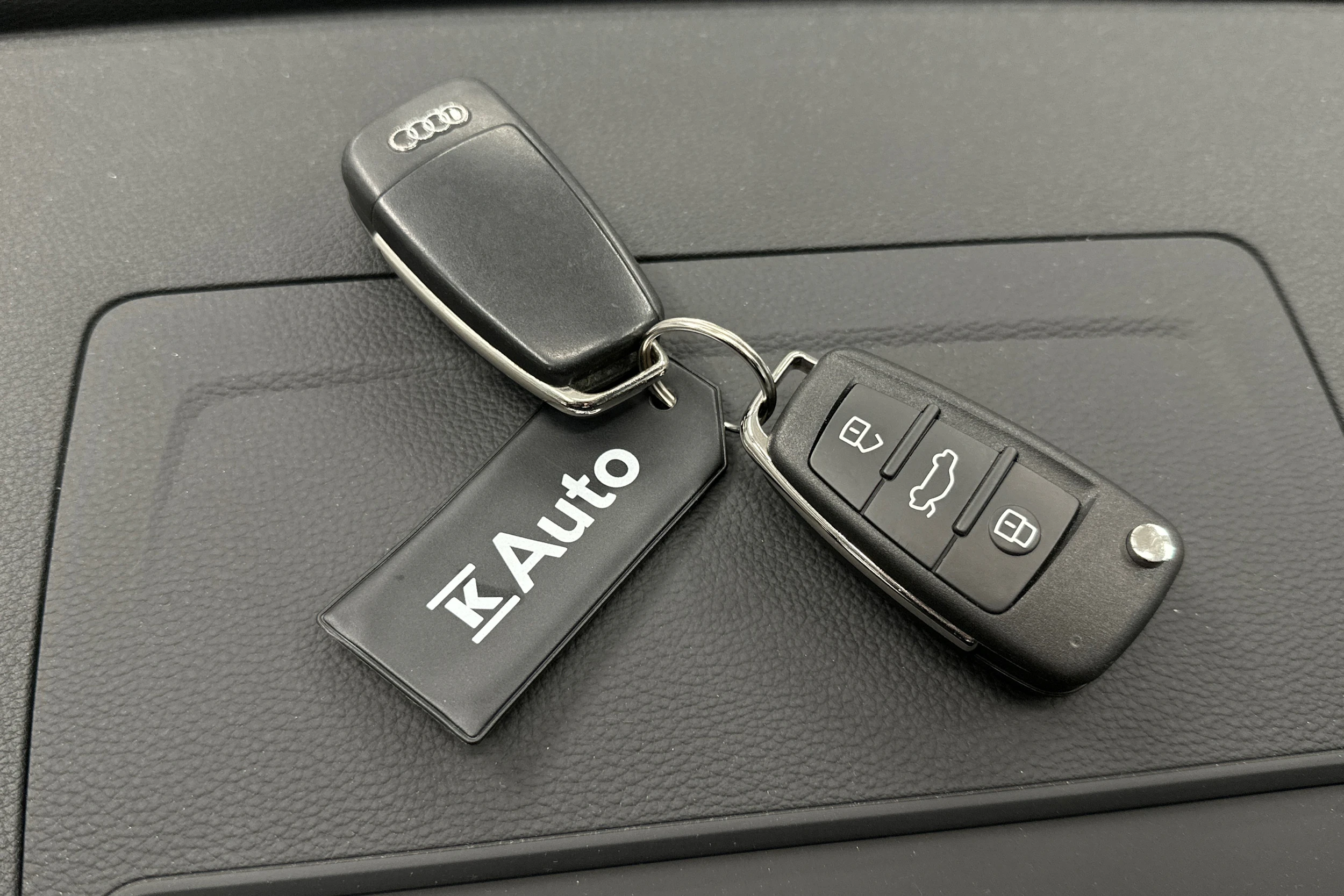 hopea Audi A3 2015 kuva 28.