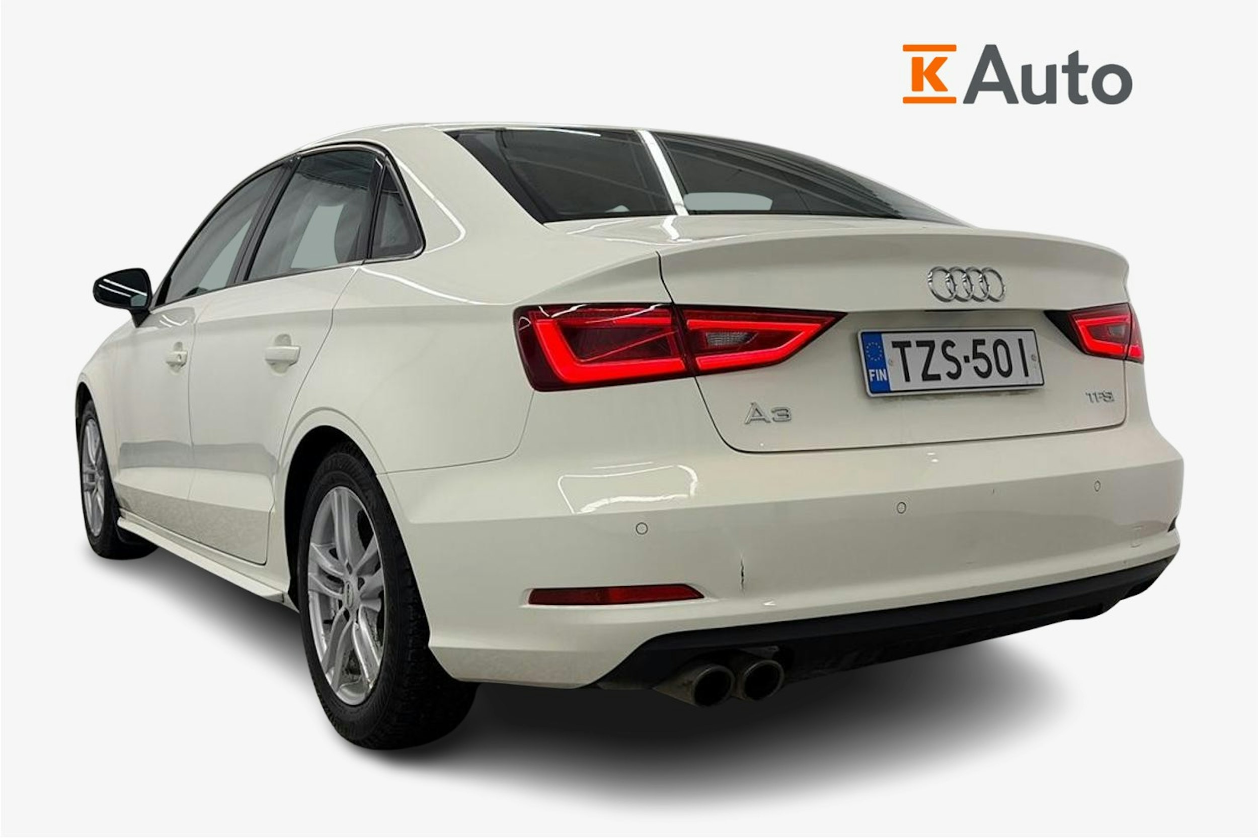 Valkoinen Audi A3 2015 kuva 2.