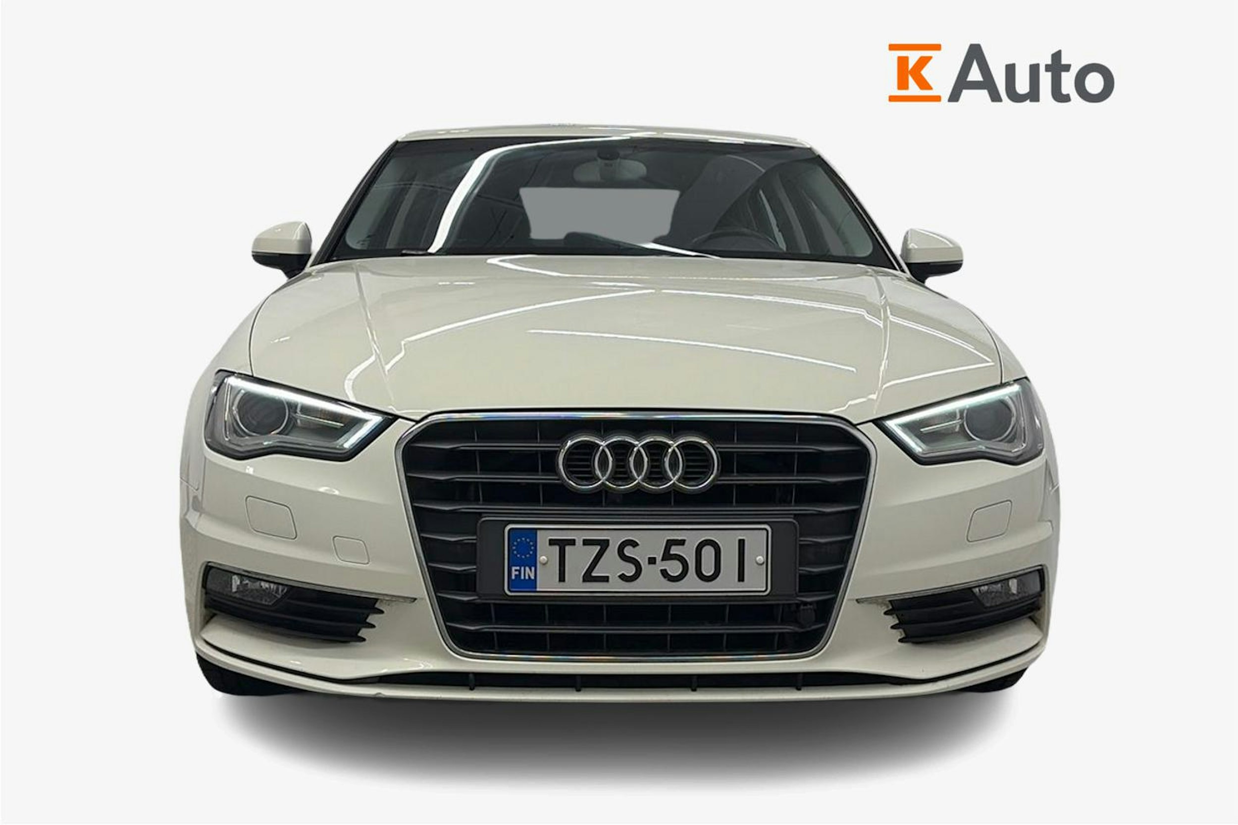 Valkoinen Audi A3 2015 kuva 5.