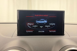 Valkoinen Audi A3 2015 kuva 21.