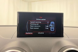 Valkoinen Audi A3 2015 kuva 22.