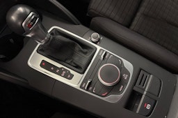 Valkoinen Audi A3 2015 kuva 24.