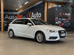 valkoinen metallivär Audi A3 2015 kuva 1.