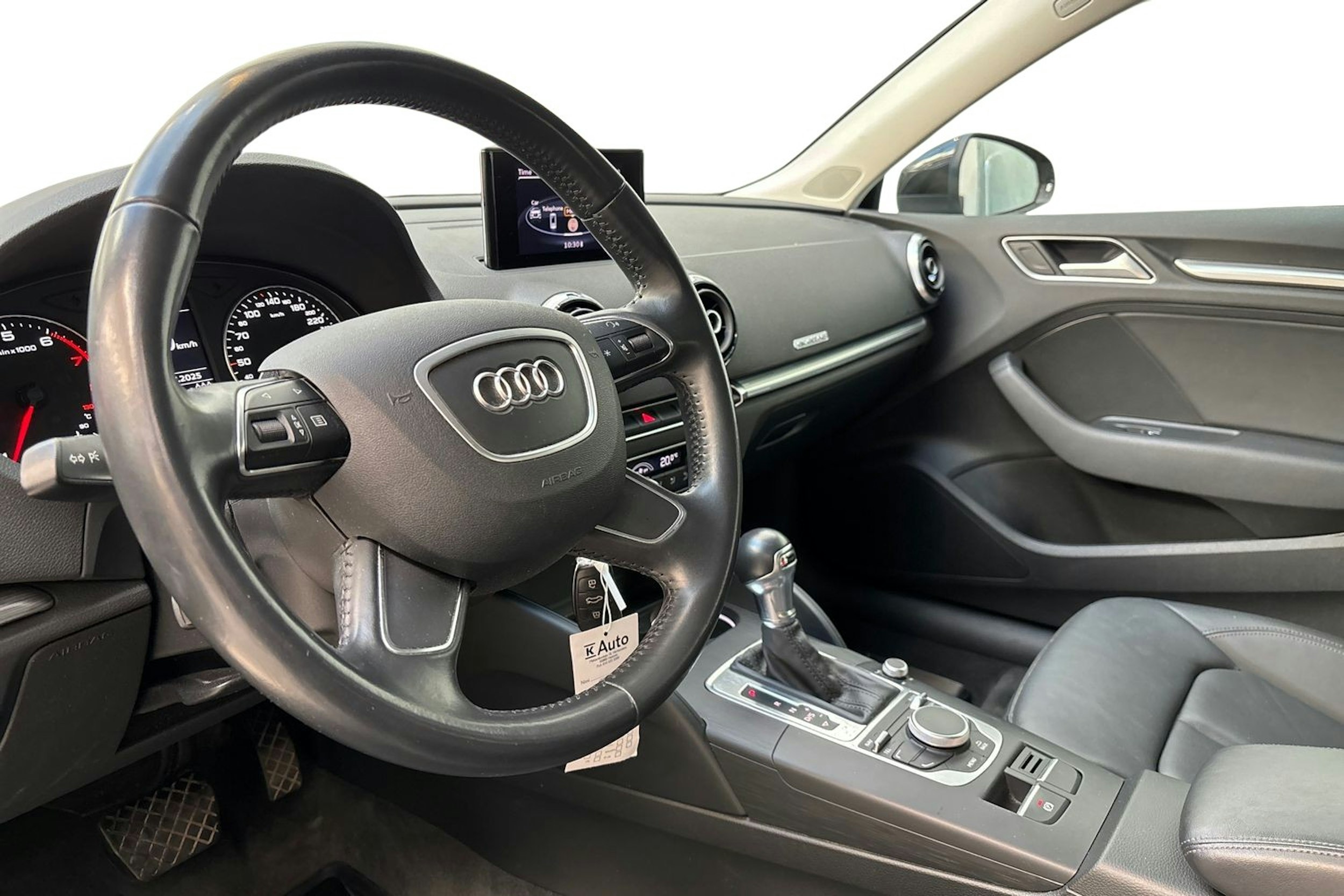 musta Audi A3 2015 kuva 6.