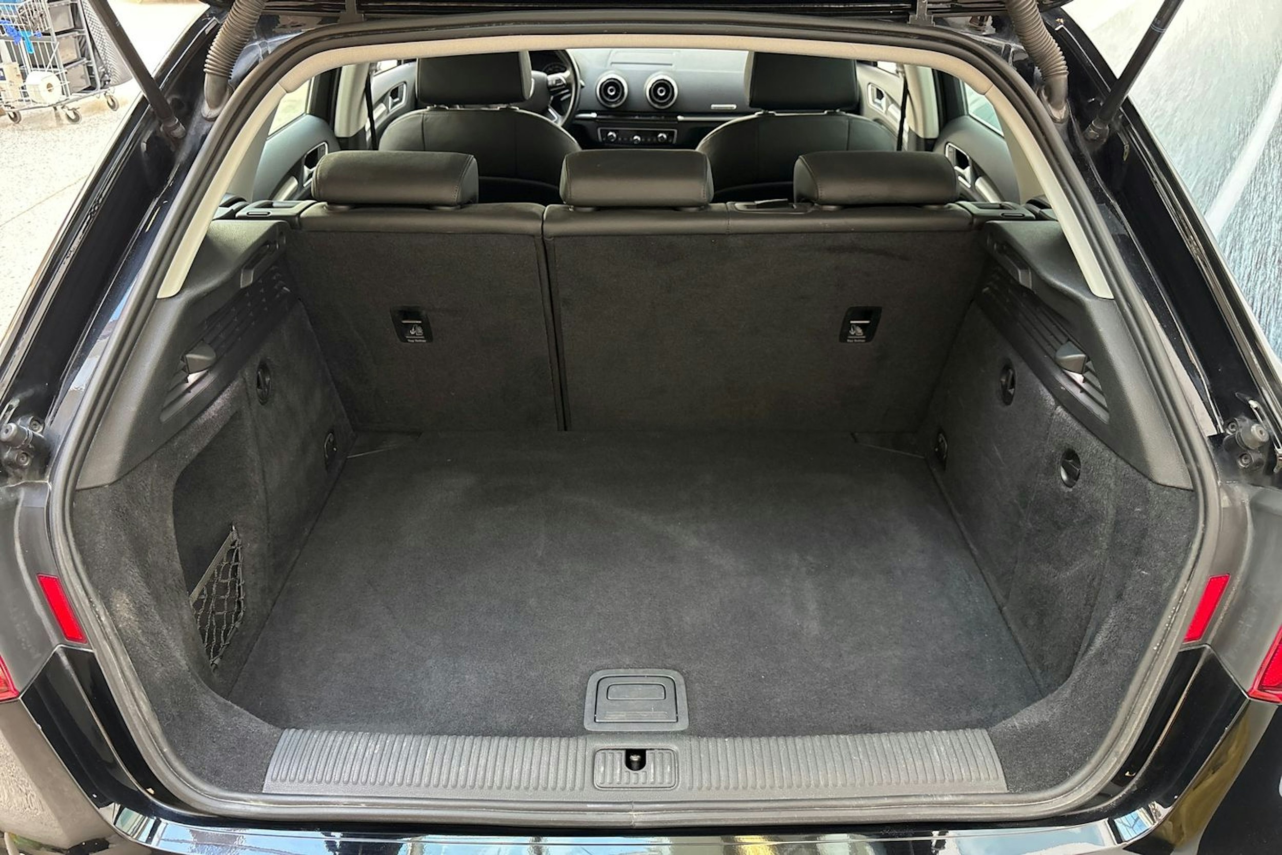 musta Audi A3 2015 kuva 12.