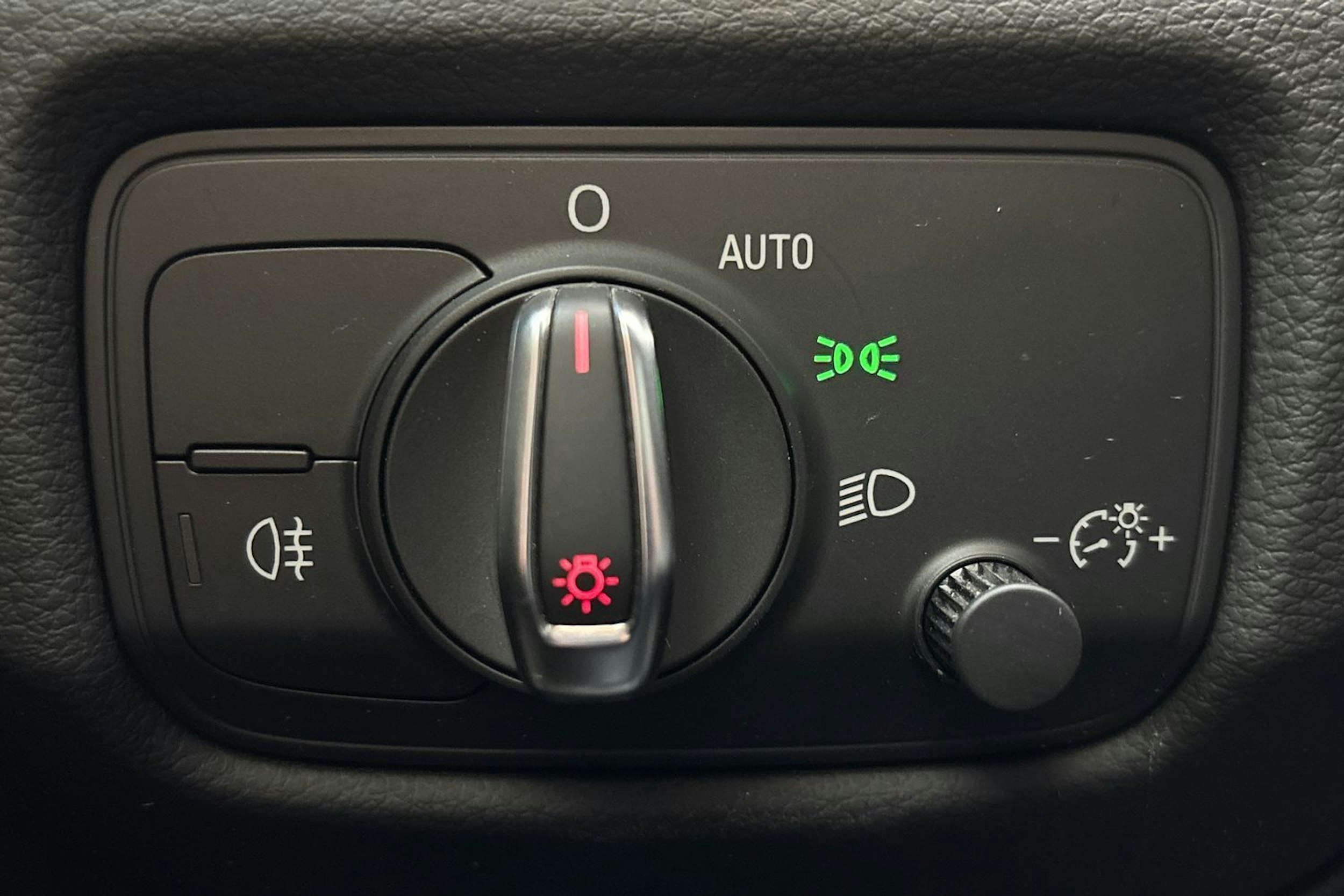 musta Audi A3 2015 kuva 14.