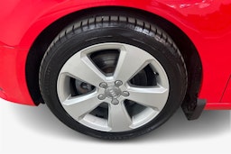 punainen Audi A3 2015 kuva 11.