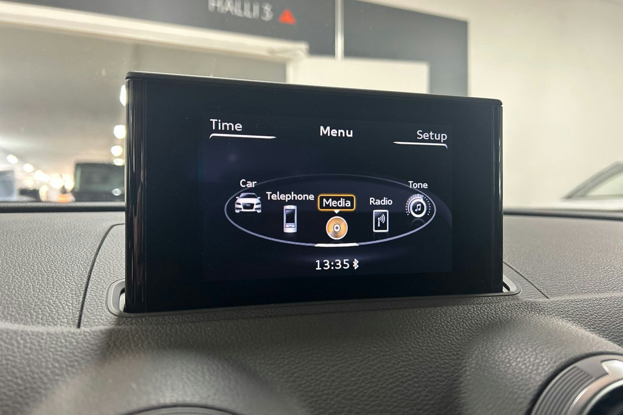 punainen Audi A3 2015 kuva 21.