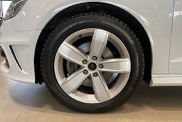 valkoinen Audi A3 2015 kuva 11.