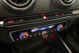 valkoinen Audi A3 2015 kuva 16.