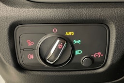 valkoinen Audi A3 2015 kuva 18.