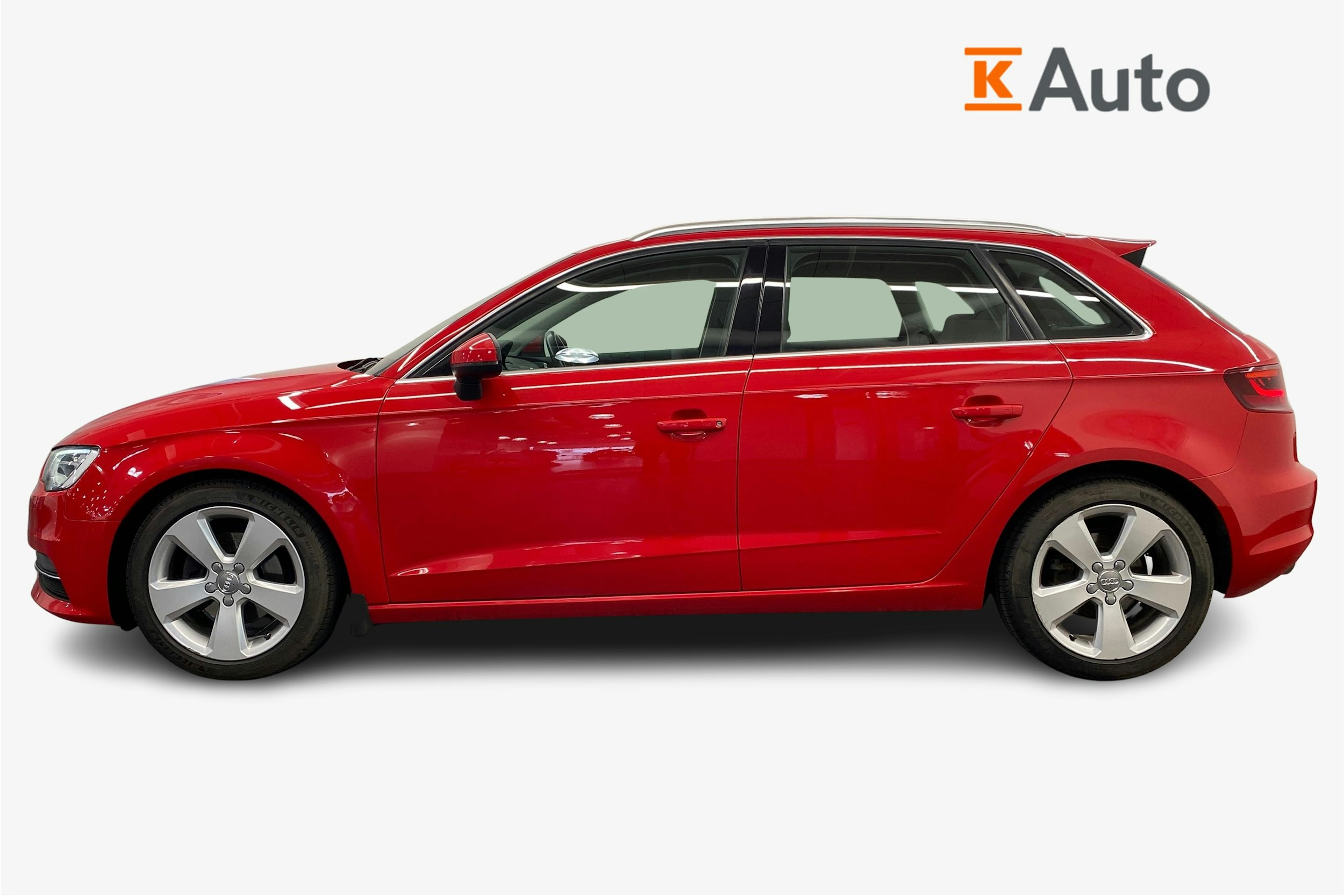 punainen Audi A3 2015 kuva 2.