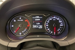 punainen Audi A3 2015 kuva 10.