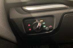 punainen Audi A3 2015 kuva 15.