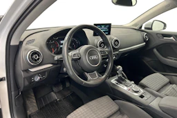 valkoinen Audi A3 2015 kuva 8.
