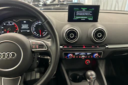valkoinen Audi A3 2015 kuva 17.