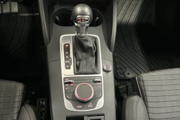 valkoinen Audi A3 2015 kuva 21.