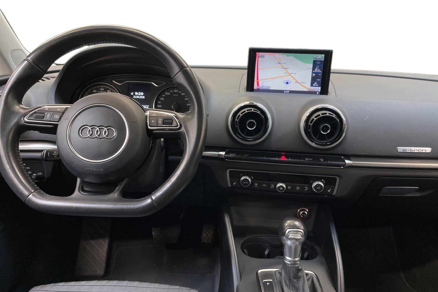 Audi A3 2015, kuva 7/17