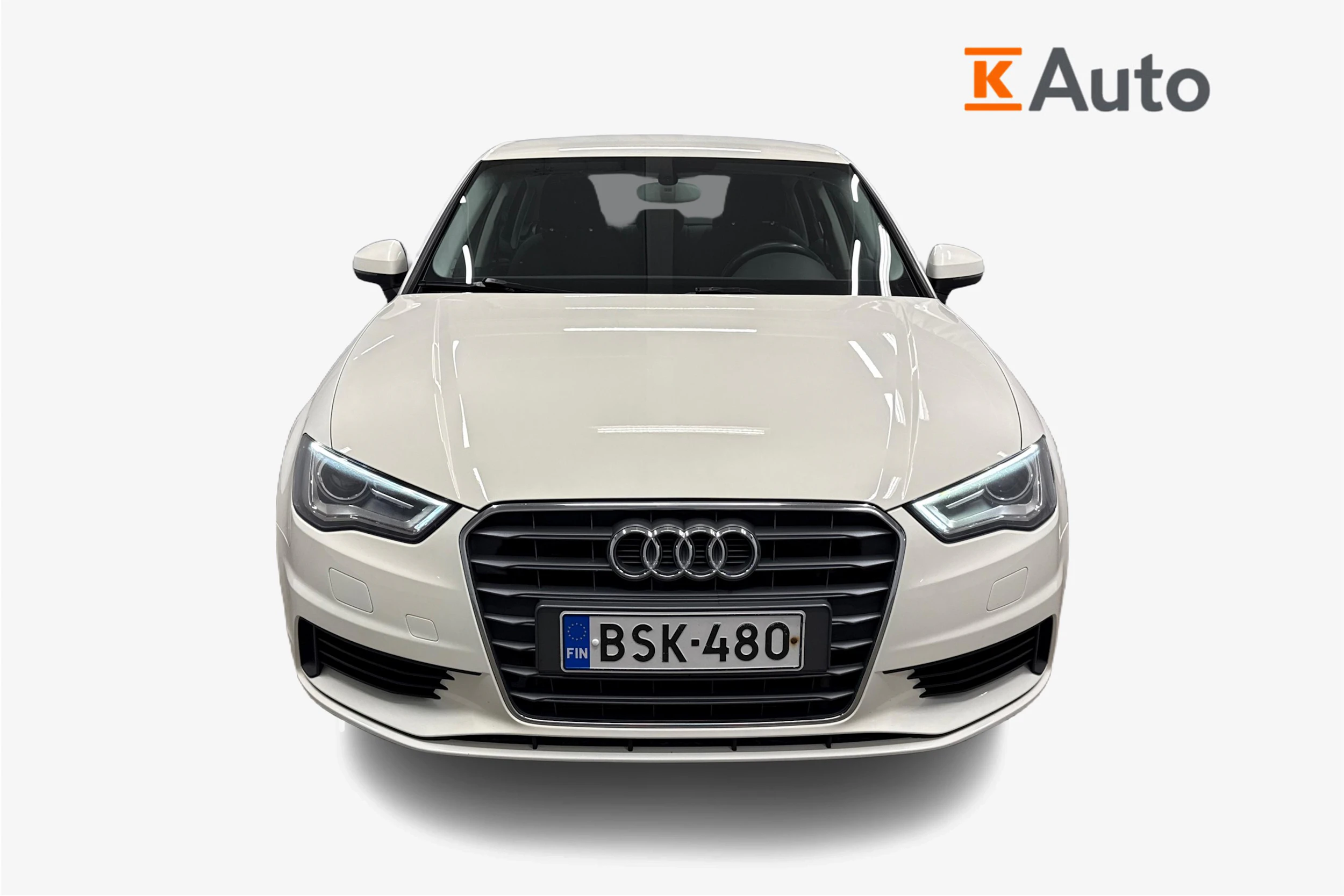 valkoinen Audi A3 2016 kuva 4.