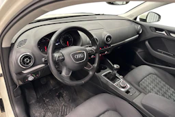 valkoinen Audi A3 2016 kuva 6.