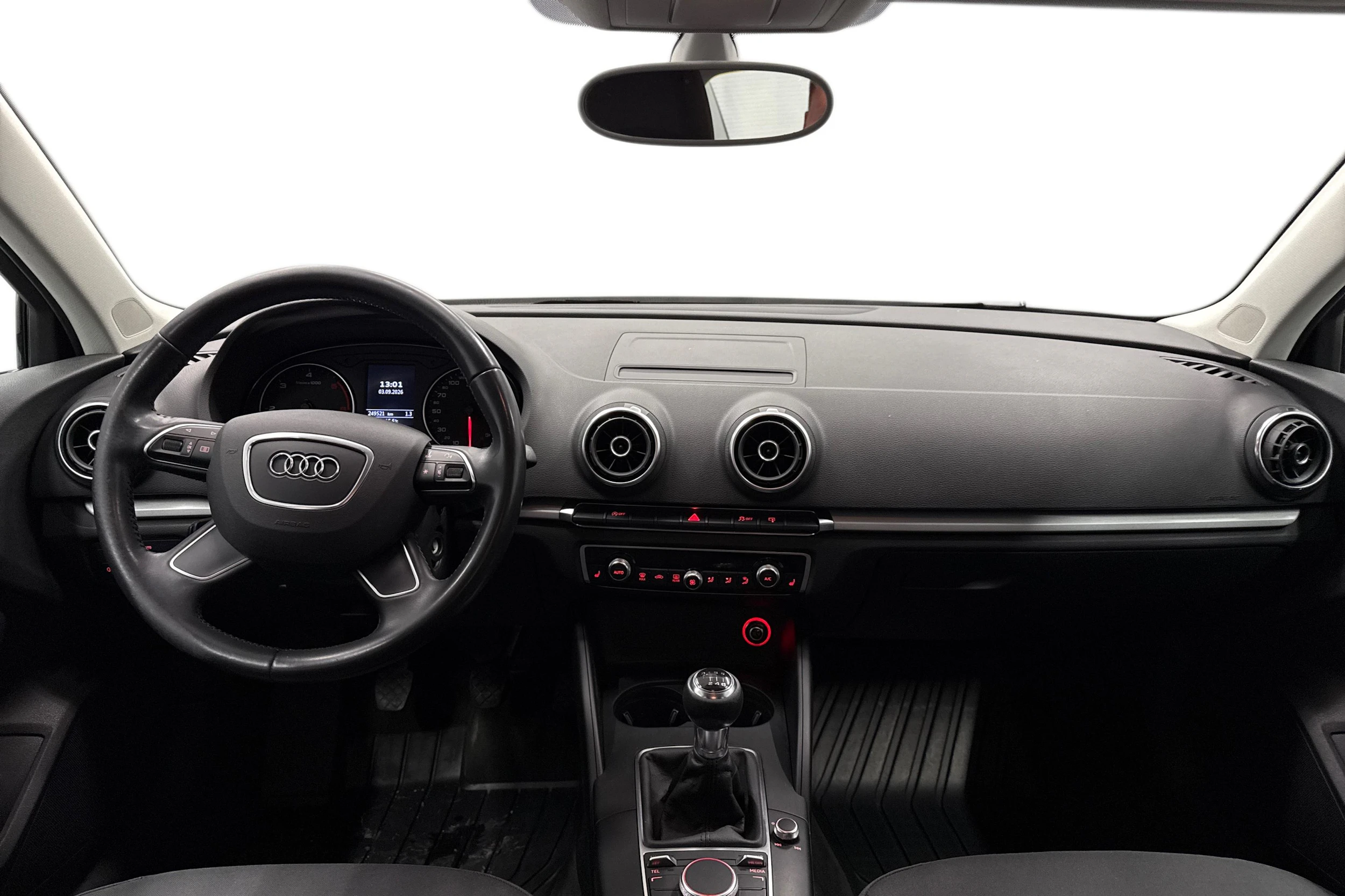 valkoinen Audi A3 2016 kuva 7.