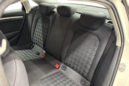 valkoinen Audi A3 2016 kuva 8.