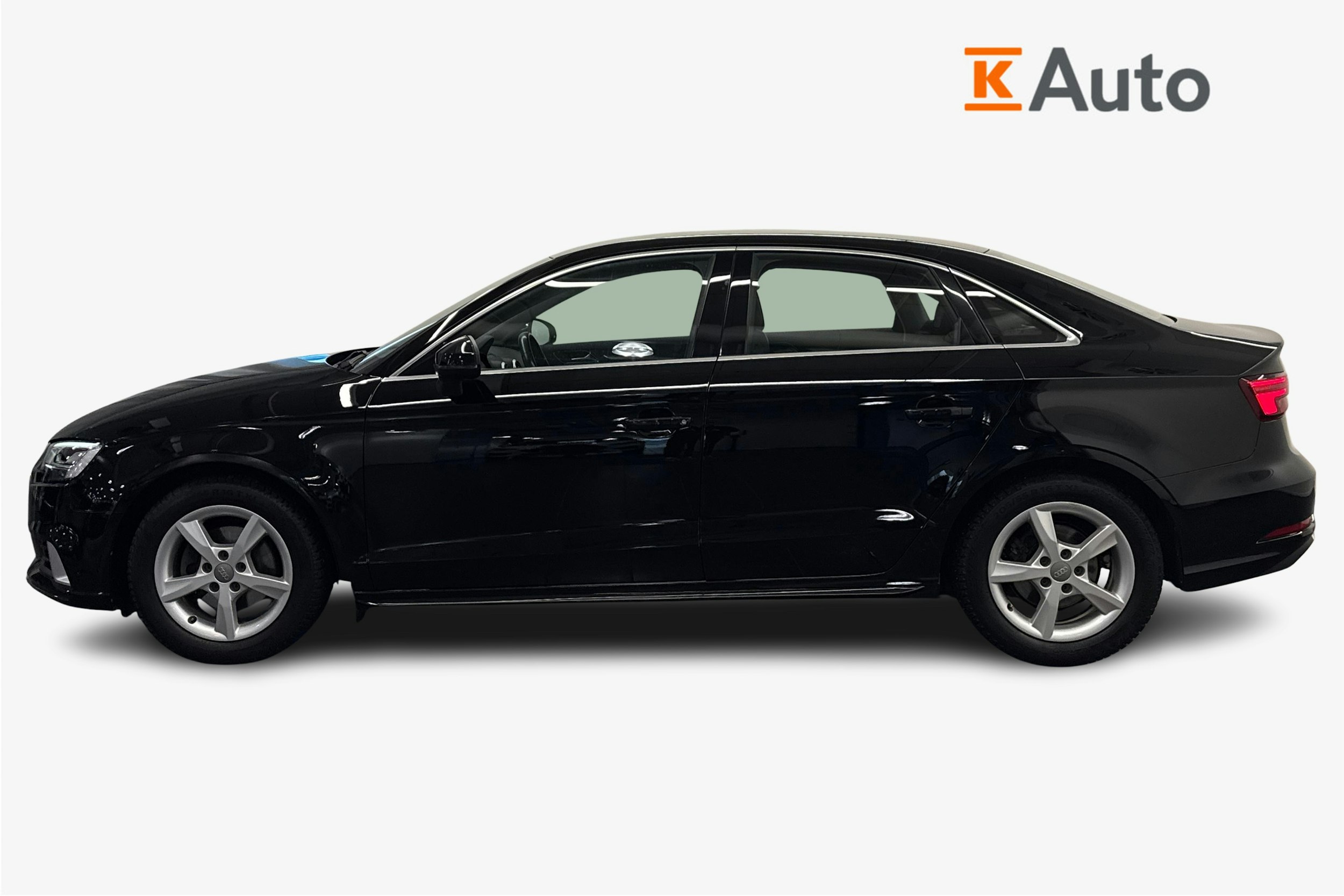 Musta Audi A3 2017 kuva 6.