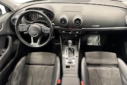 Musta Audi A3 2017 kuva 9.