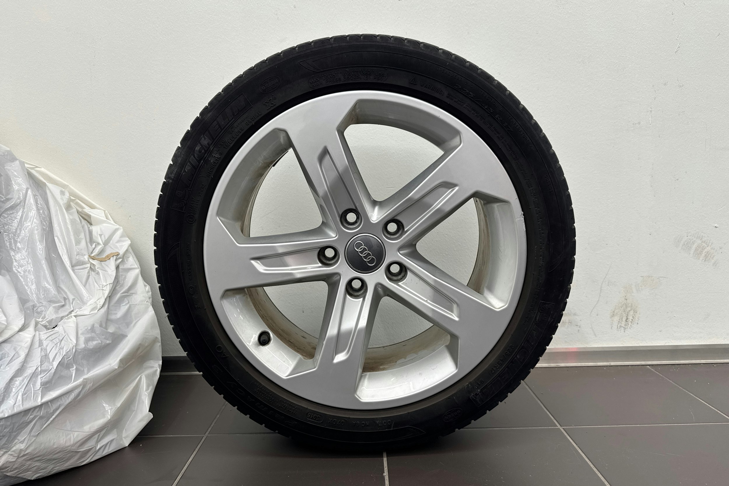 Musta Audi A3 2017 kuva 13.