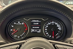 Musta Audi A3 2017 kuva 14.