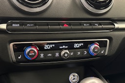 Musta Audi A3 2017 kuva 15.