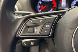 musta Audi A3 2017 kuva 18.
