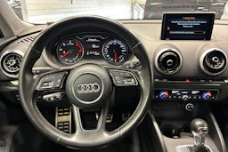 valkoinen Audi A3 2016 kuva 15.