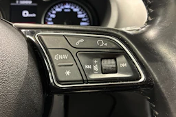valkoinen Audi A3 2016 kuva 18.