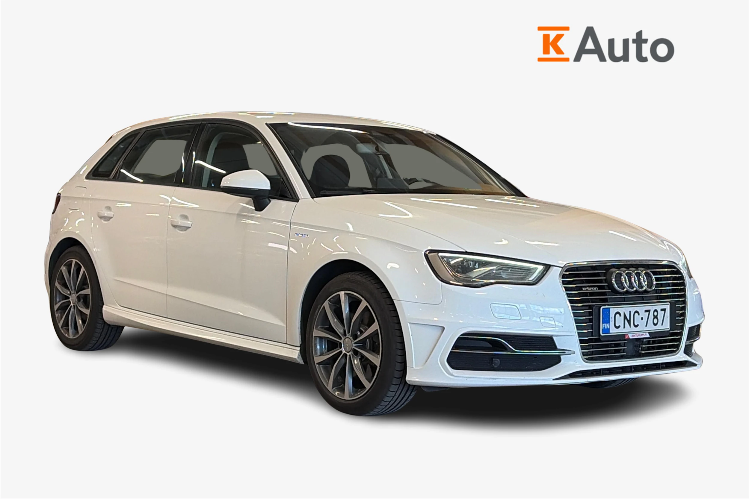 valkoinen Audi A3 2016 kuva 1.