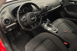Punainen Audi A3 2016 kuva 6.