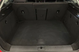 Punainen Audi A3 2016 kuva 19.