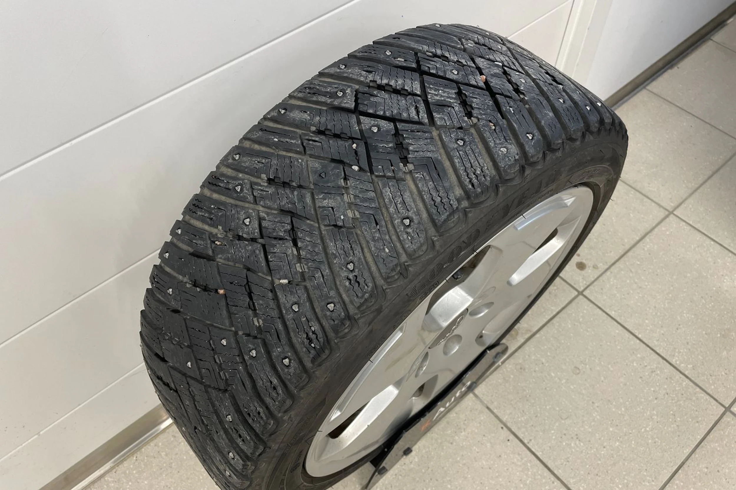 Punainen Audi A3 2016 kuva 21.