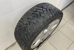 Punainen Audi A3 2016 kuva 21.