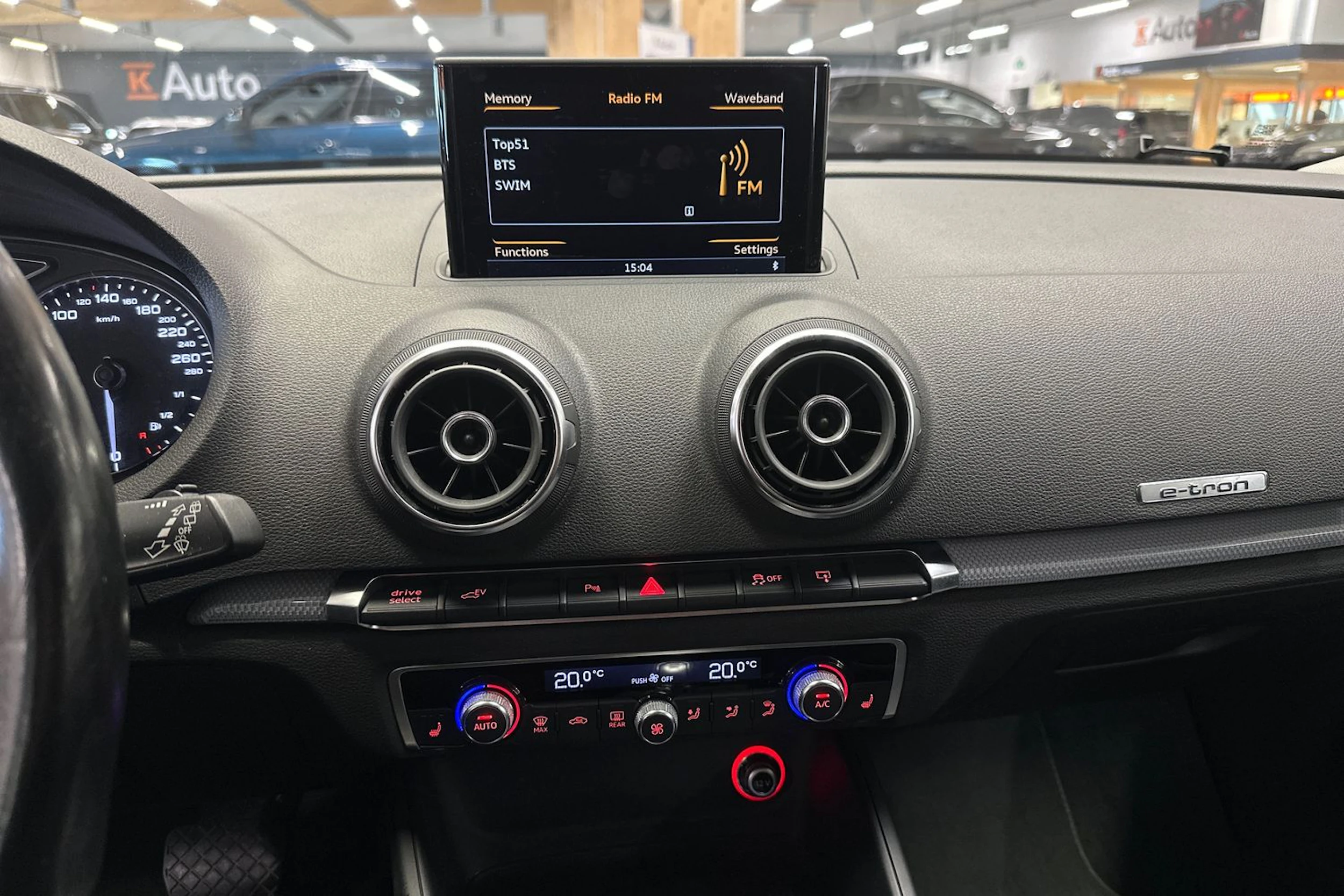 harmaa Audi A3 2016 kuva 18.