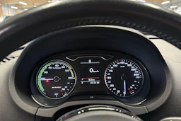 harmaa Audi A3 2016 kuva 21.