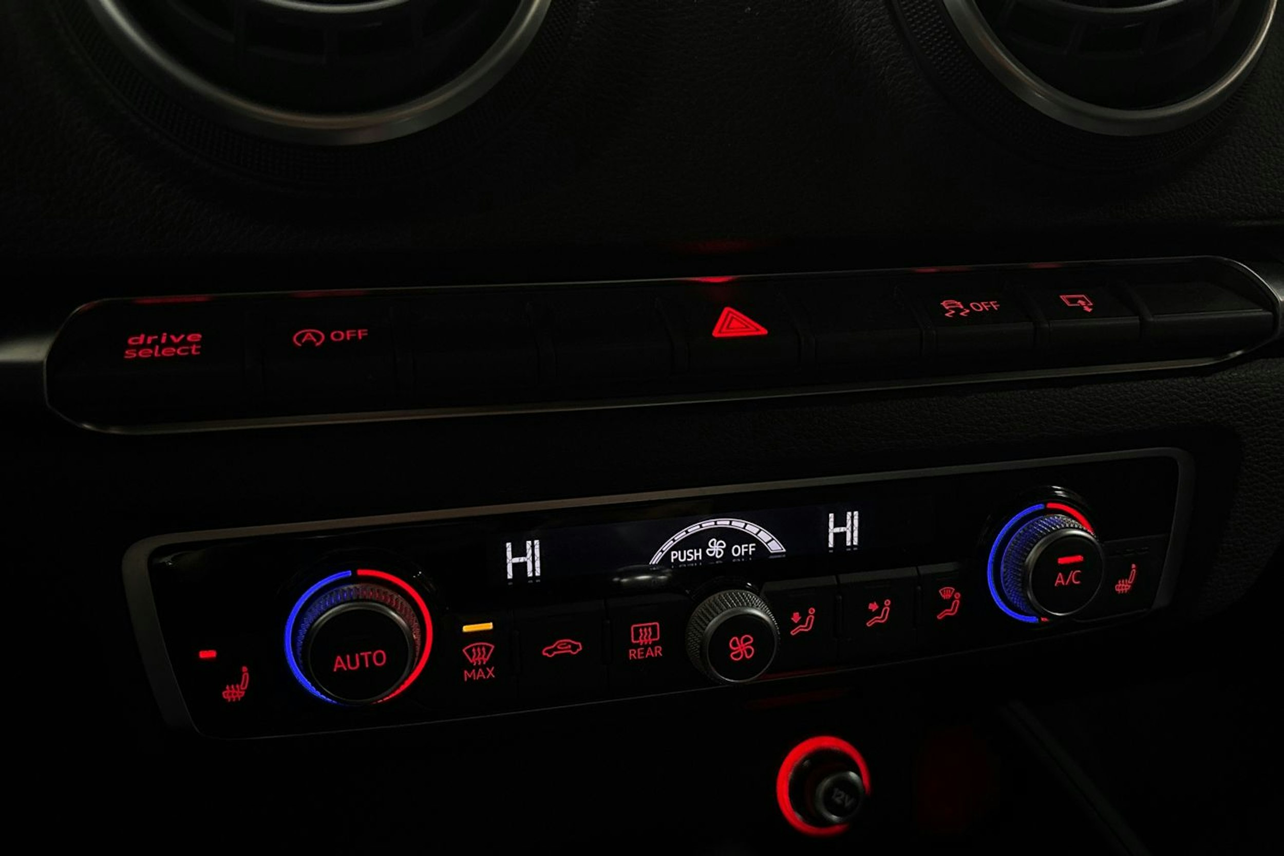 Valkoinen Audi A3 2016 kuva 20.