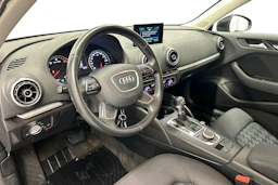 musta Audi A3 2016 kuva 6.